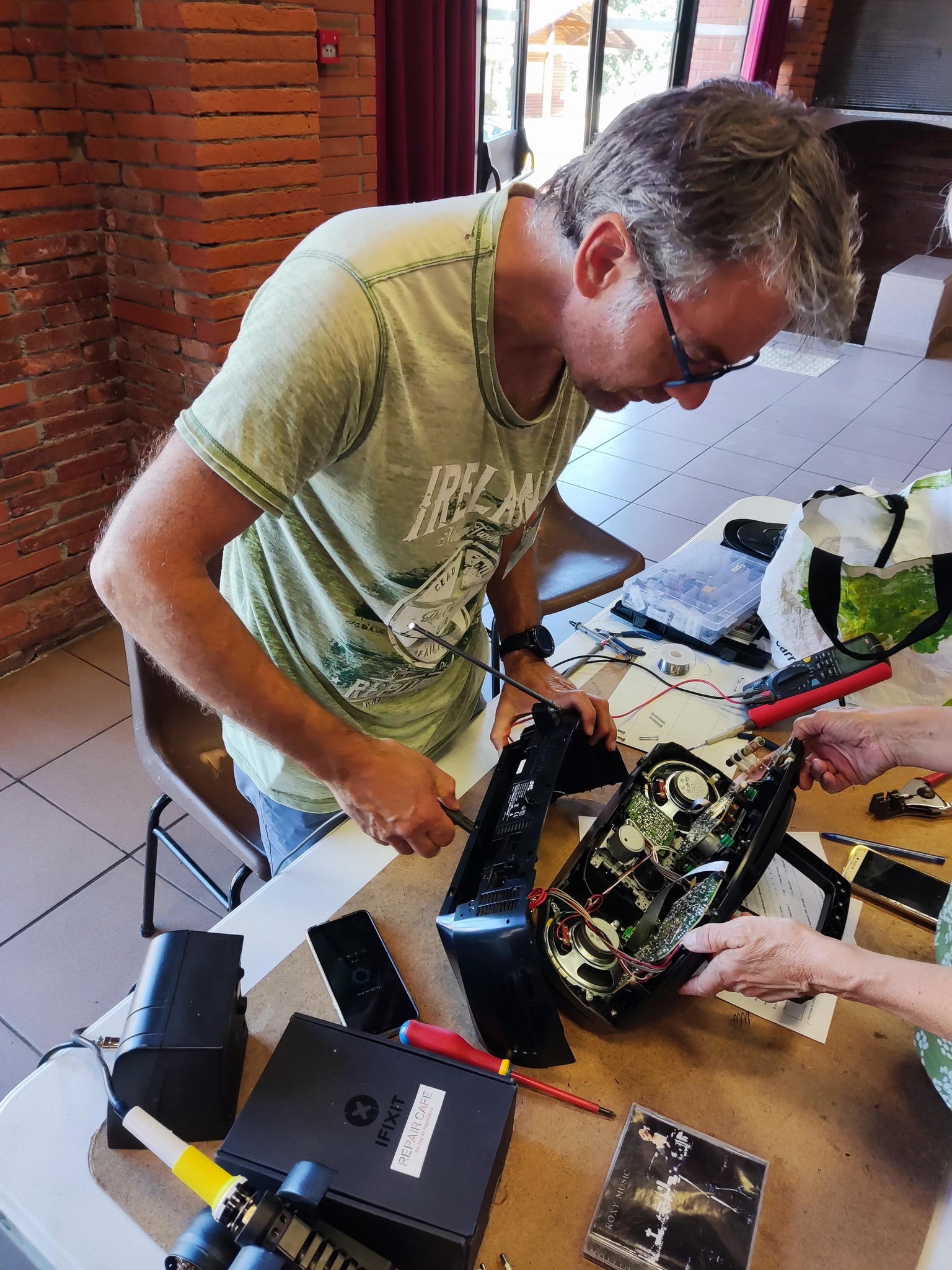 Repair Café - Apprend à réparer, vendredi 12 avril à 20h30